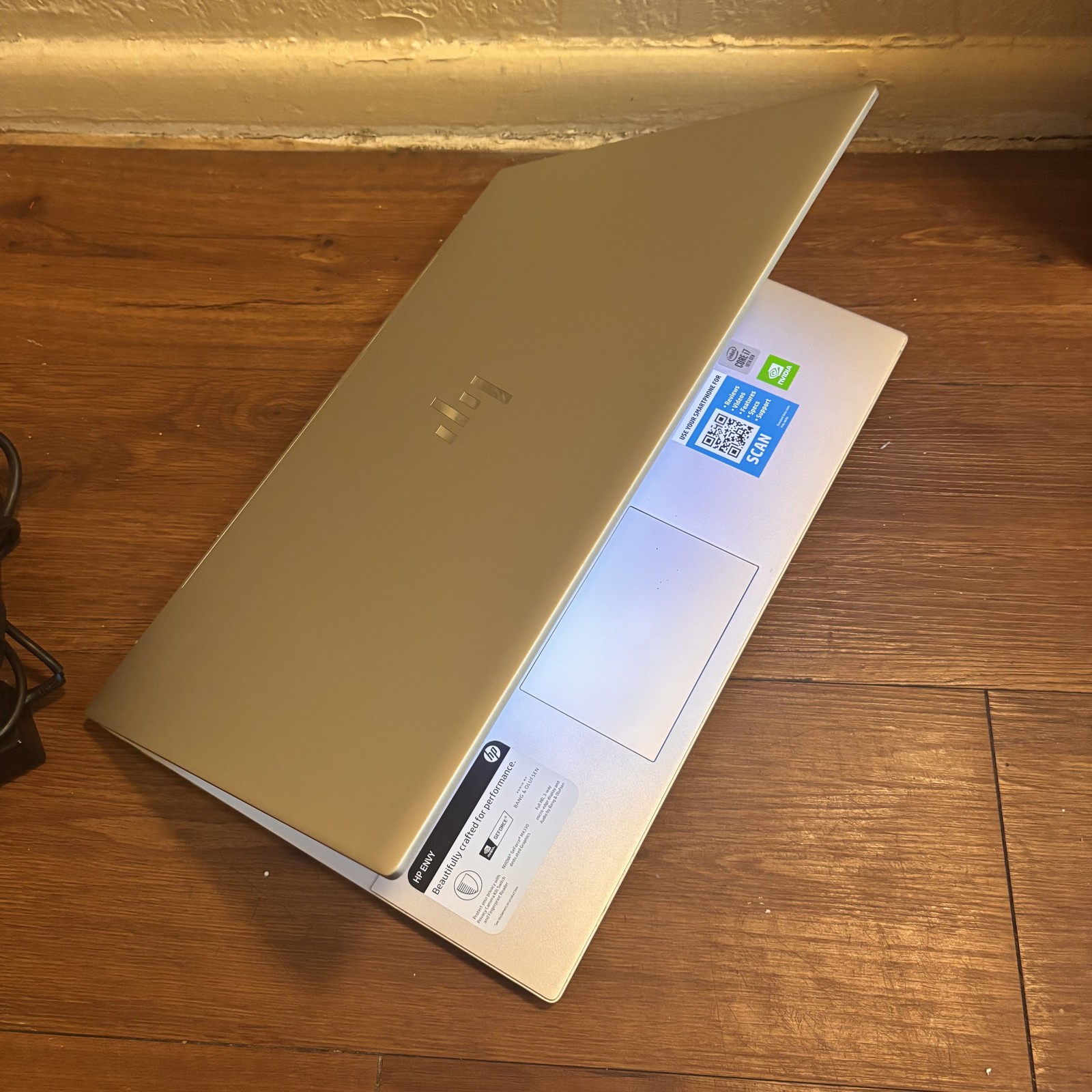 HP Envy 17m-cg0013dx Laptop i7-1065G7 1.3GHz 12GB 512GB SSD NVIDIA CRACKEDSCREEN
