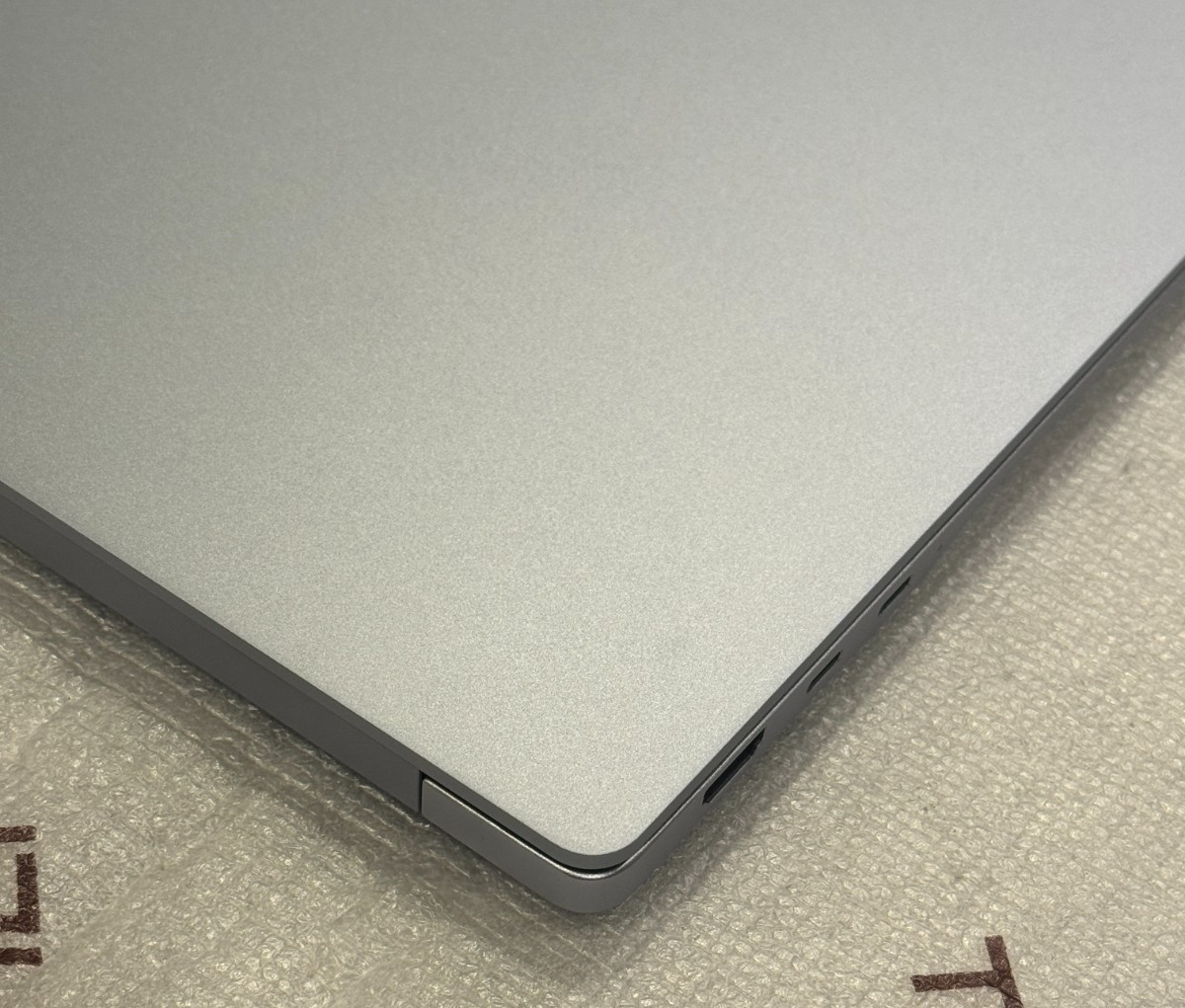 Samsung Galaxy Book4 Edge 15.6″ FHD Laptop Snapdragon X Plus 16GB RAM 512GB SSD