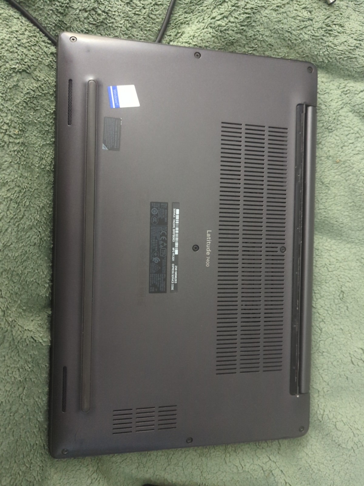 Dell Latitude 7400 i7-8665U@1.9GHz 8GB Ram 128GB NVMe Win 11 W Charger & Dock