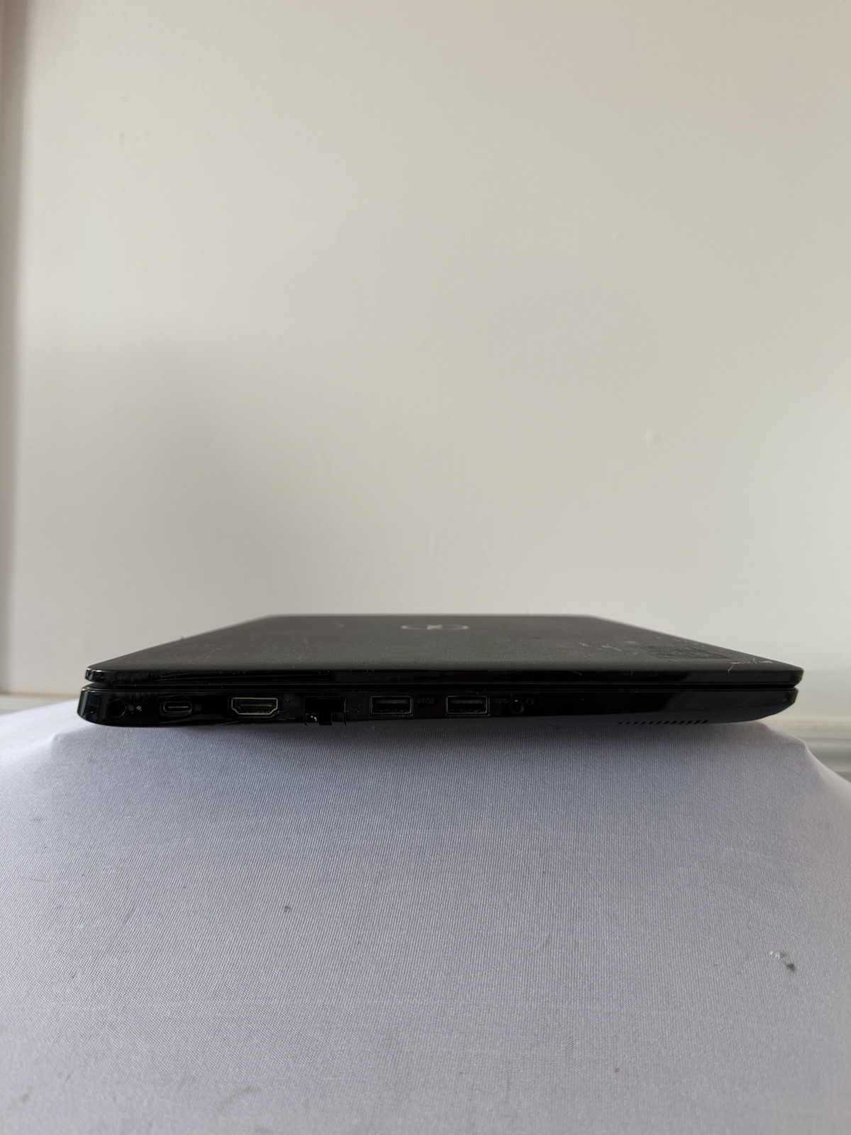 Dell Latitude 3400 Laptop – Good Screen – Intel i5 Gen 8 – RAM 8 GB – Read Des