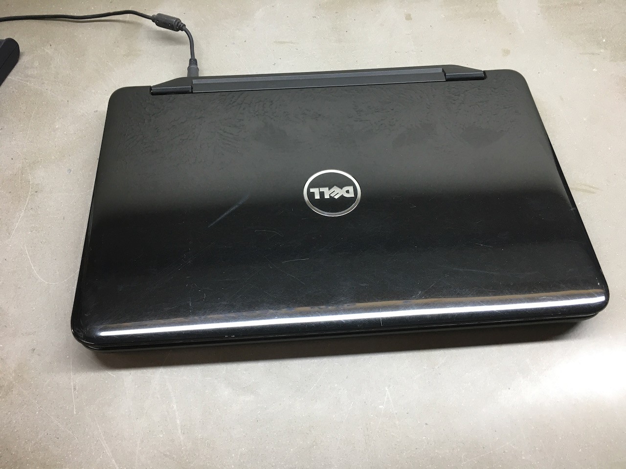 DELL Inspiron N5040 i3 2.67GHz 4GB RAM 500GB HD Linux Mint 22 Cinnamon OS