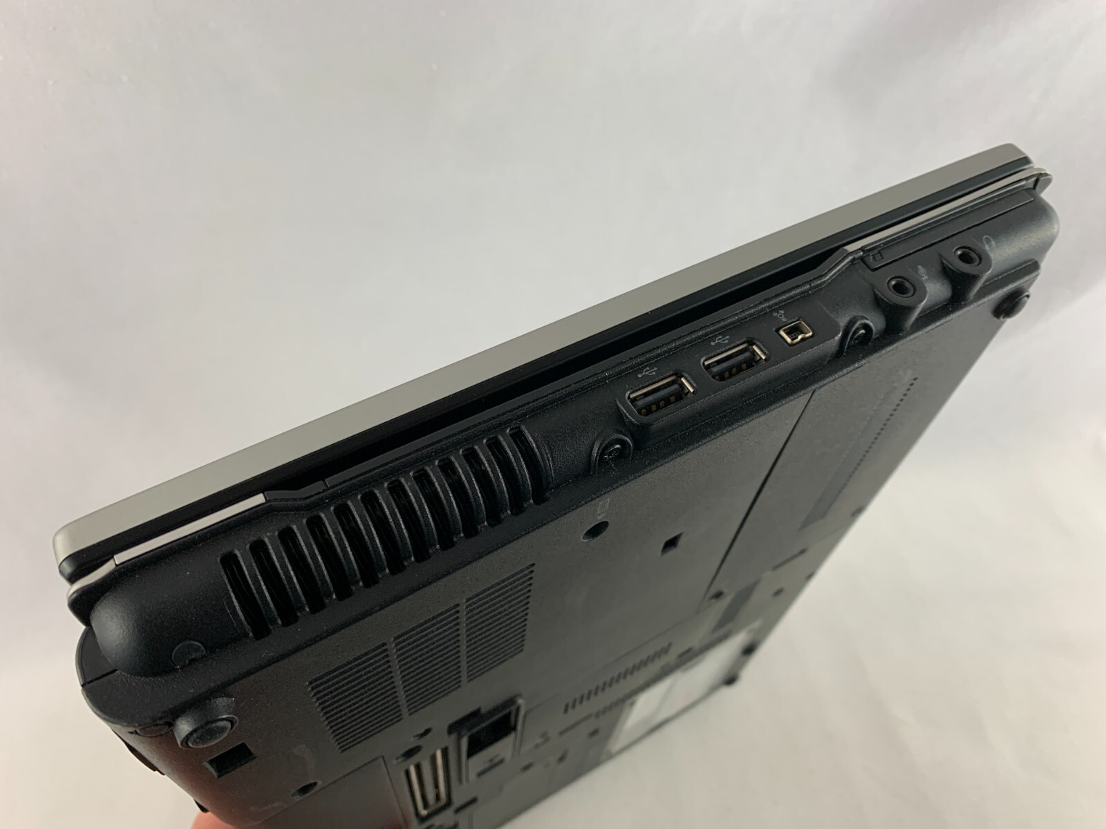 HP EliteBook 6930p Laptop For Parts/ Repairs, Powers On, BIOS Locked, No HDD