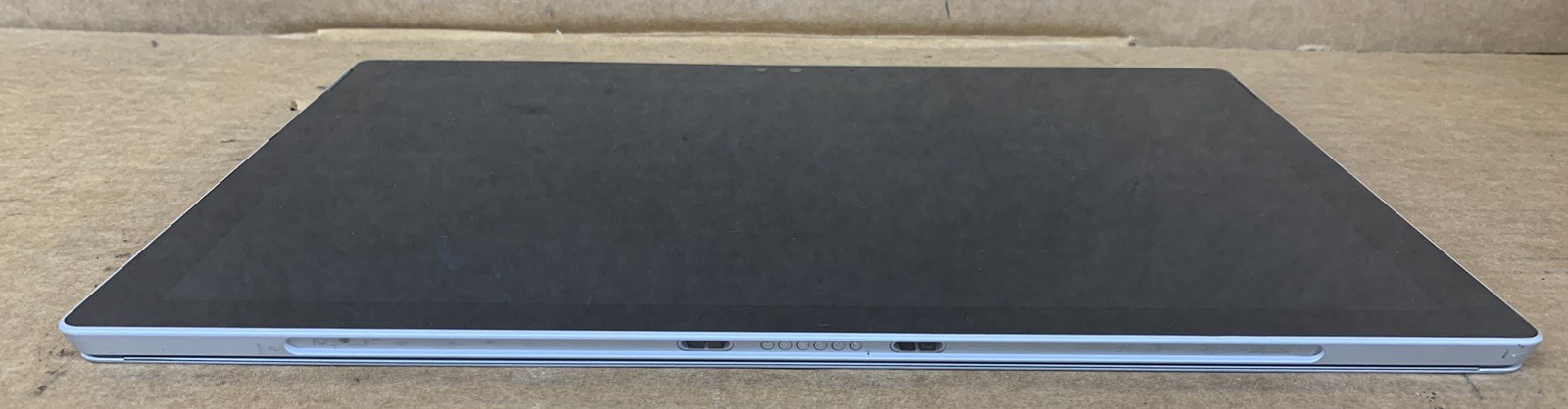 Microsoft Surface Pro 4 Intel Core i5-6300U@2.40GHz 4GB RAM 128GB SSD *READ*