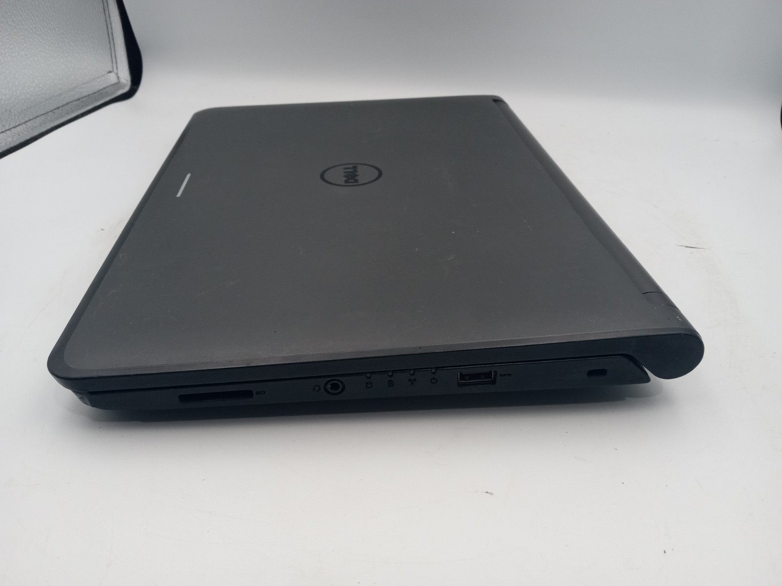 Dell Latitude 3340 13″ Touchscreen Intel i5 8GB RAM 500GB HDD Win11 – READ -RR