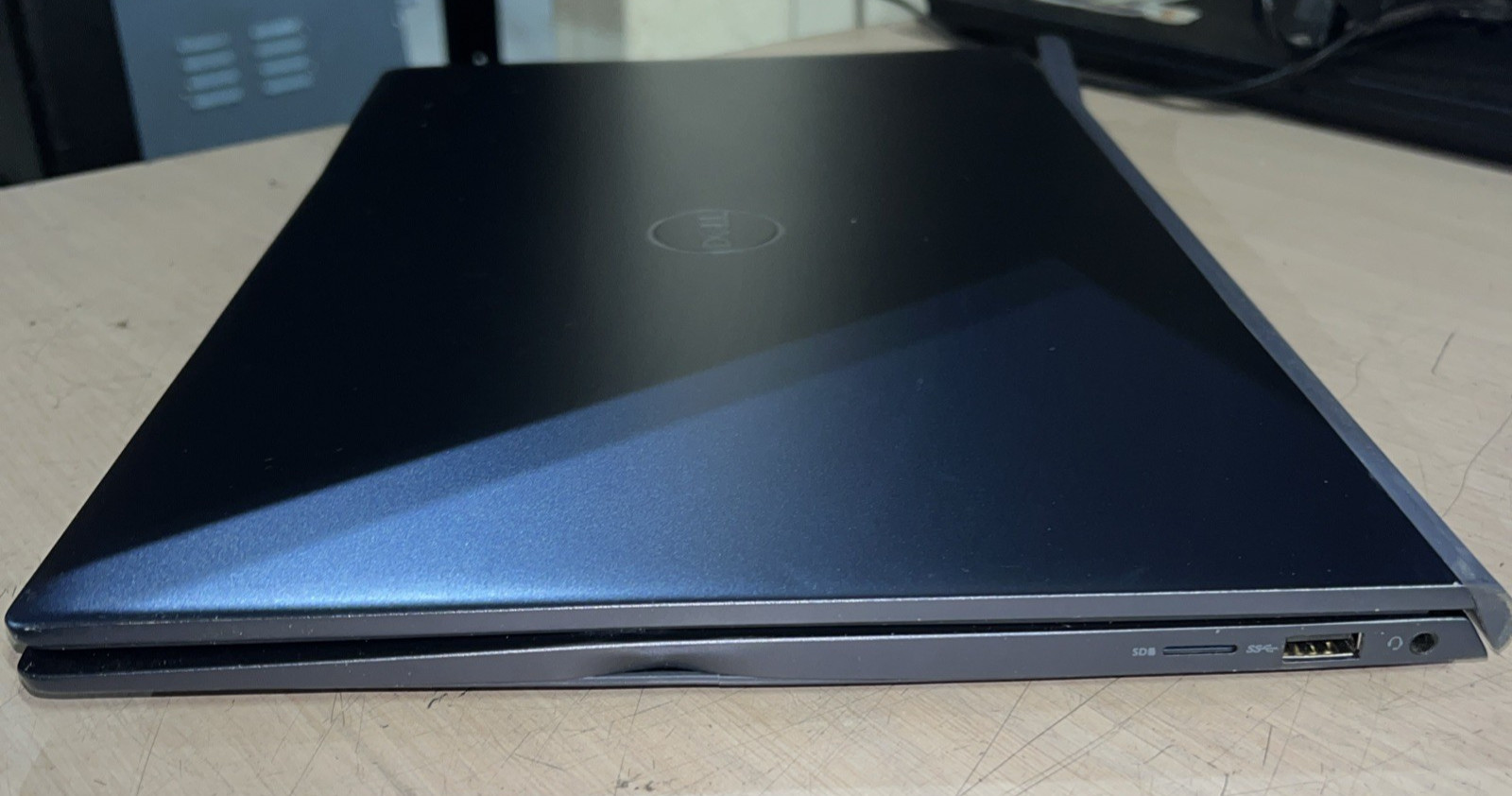 DELL INSPIRON 16 5501 INTEL CORE I5-1035G1 8GB RAM NO HD