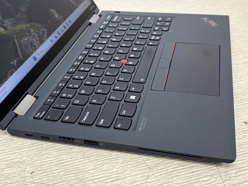 Lenovo ThinkPad X13 Yoga Gen 2 Touch 2n1 i5-1145G7 16GB 256GB SSD W11P w/ issue