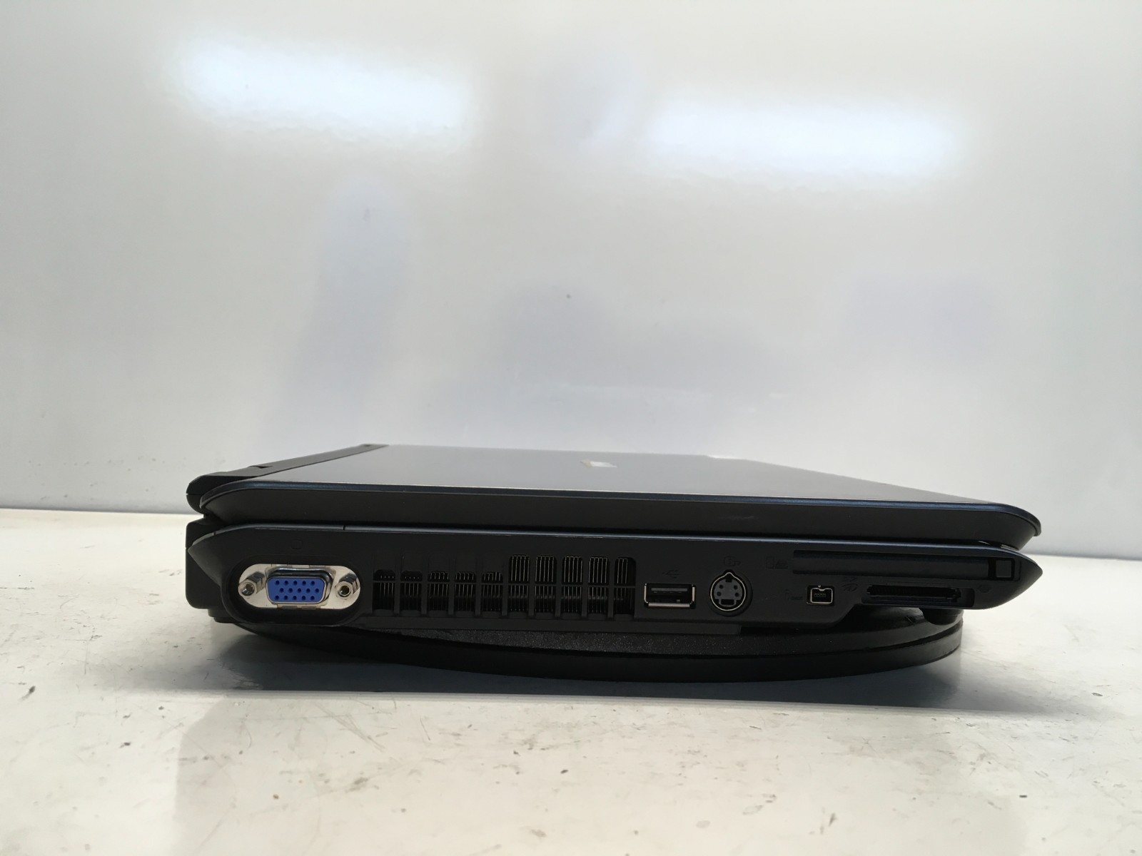 Toshiba Satellite M105-S3041 Intel Core Solo T1350 1.86GHz 512 MB NO HDD/Battery