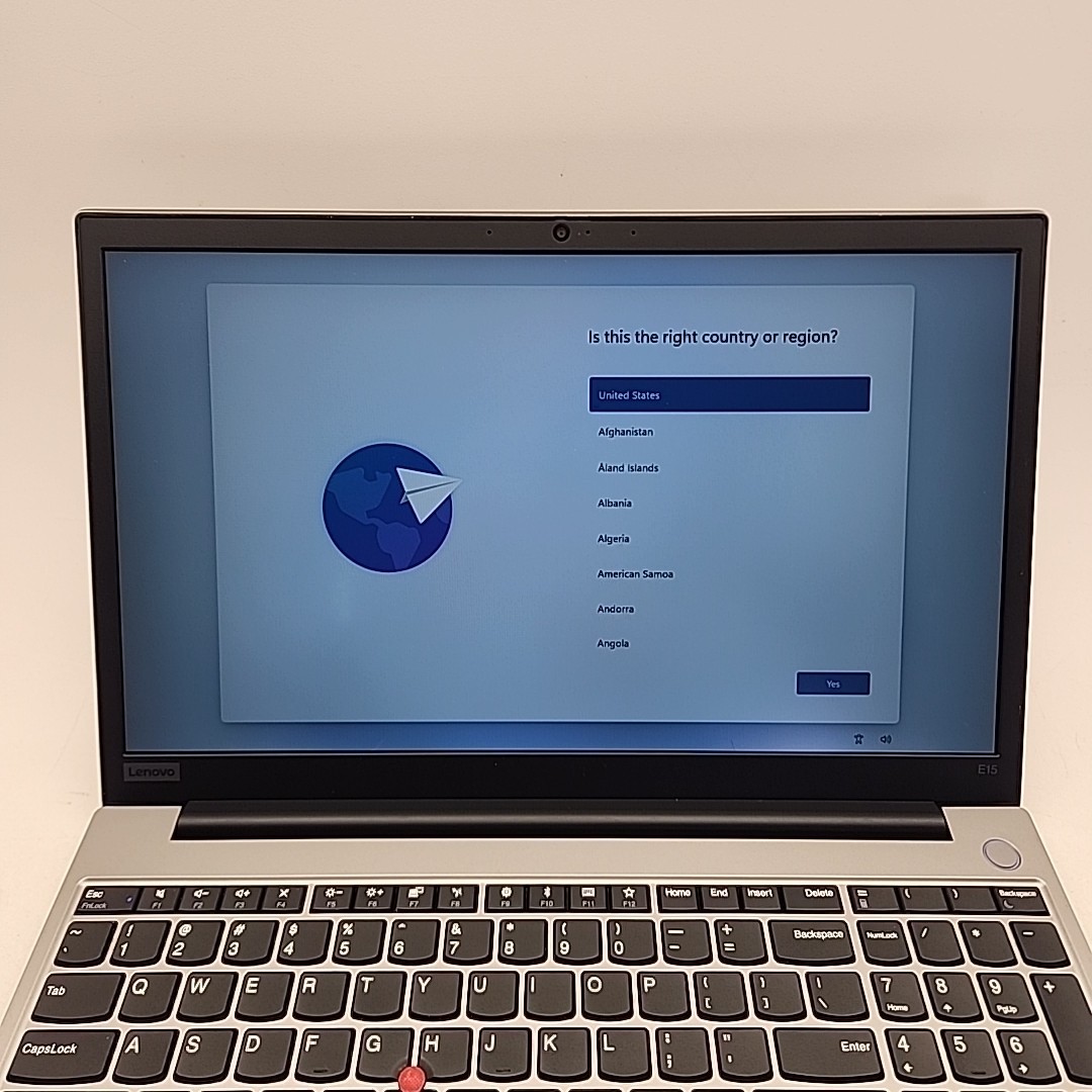 Lenovo ThinkPad E15 15.6″ FHD Intel i7-10510U 500GB SSD 16GB Win11 Pro Grade C