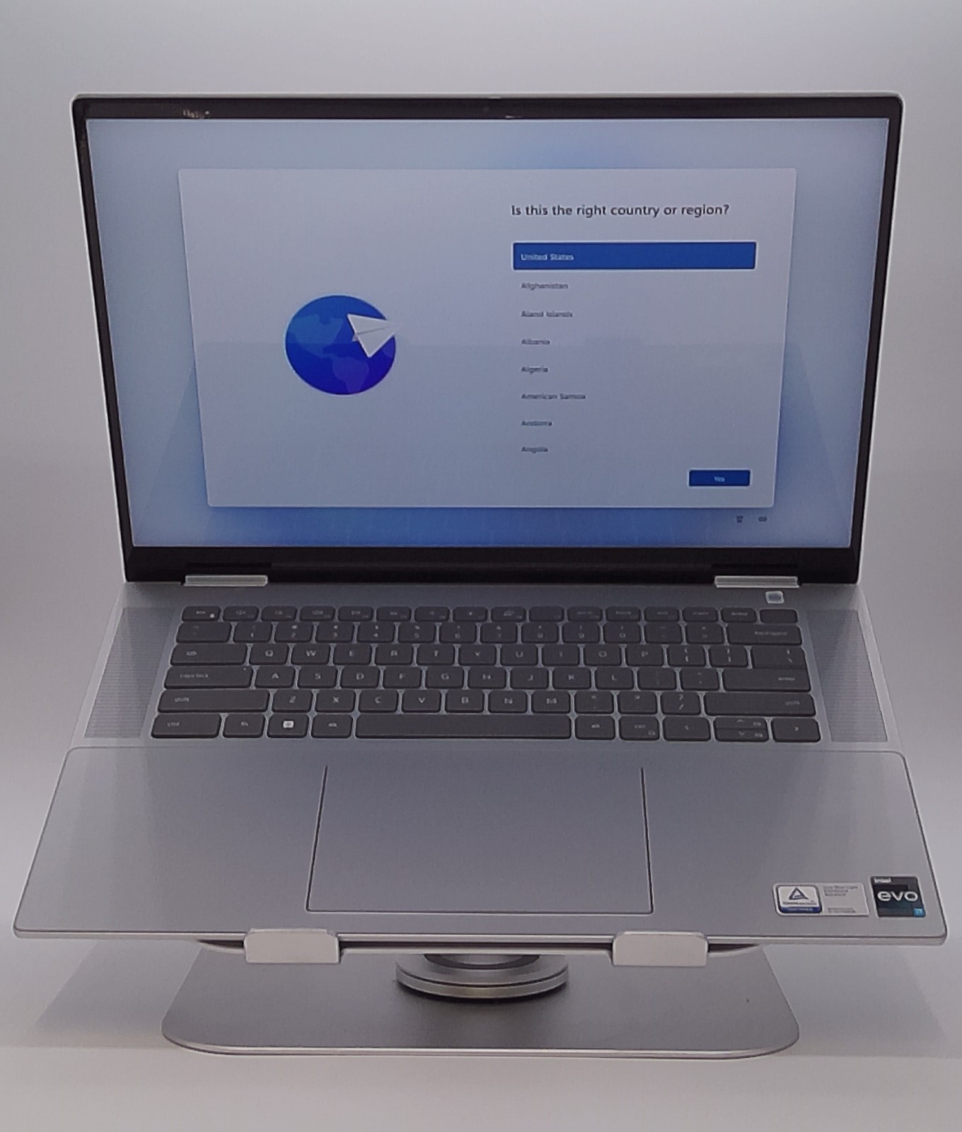 Dell Inspiron 16 7620 2-in-1 Touch Laptop Intel Core i7-1260P 16GB RAM 512GB SSD