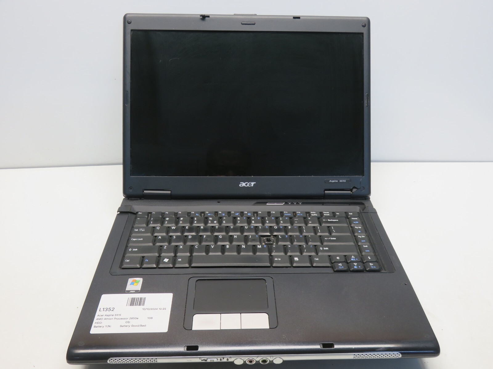 Acer Aspire 5515 AMD Athlon Processor 2650e 1.6 GHz 1GB NO HDD No Batt READ