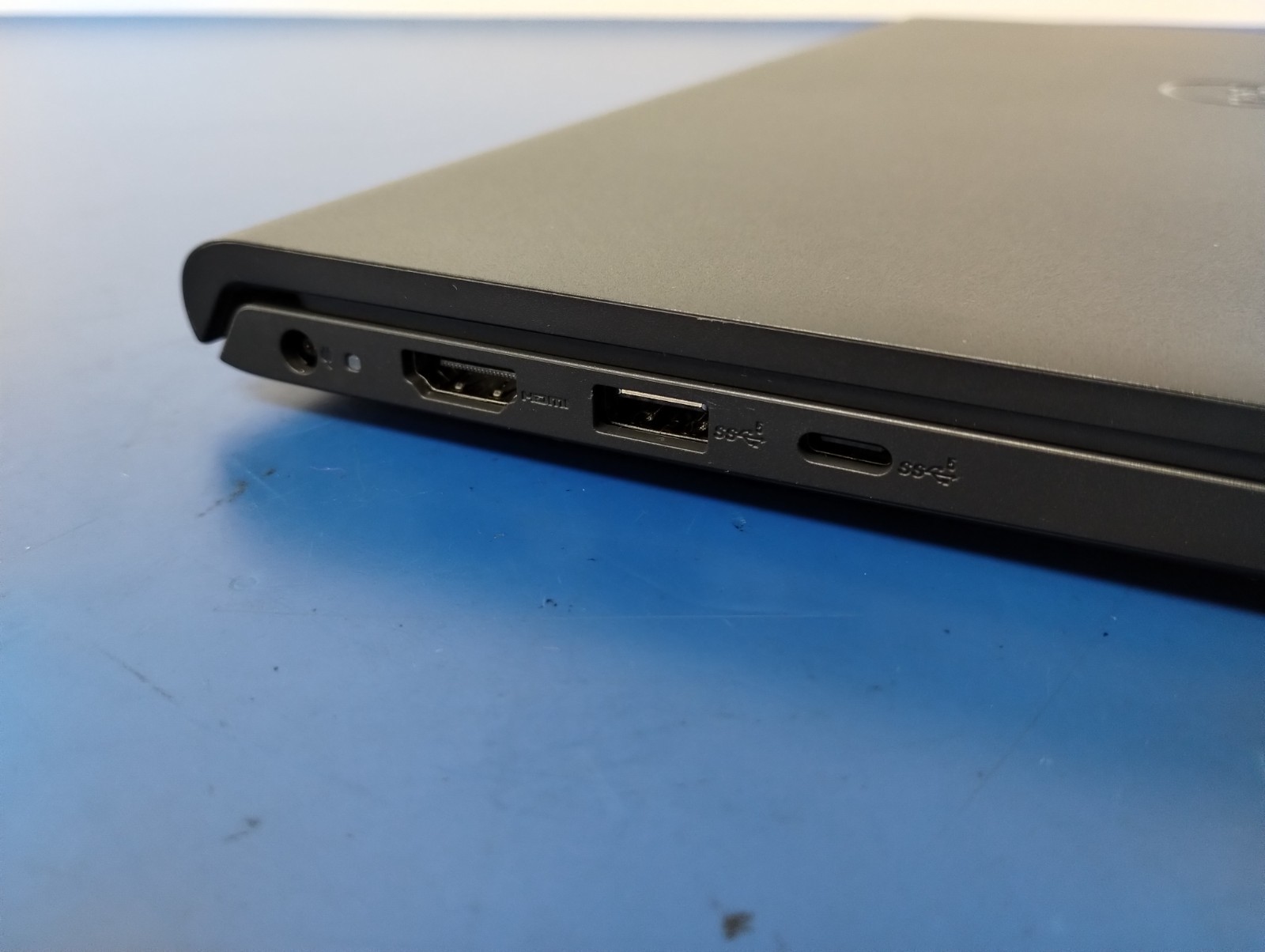 DELL 15 DC15255 G8MK9, AMD Ryzen 7 7730U, 2.00 GHz, 16 GB RAM 512 GB NVMe SSD