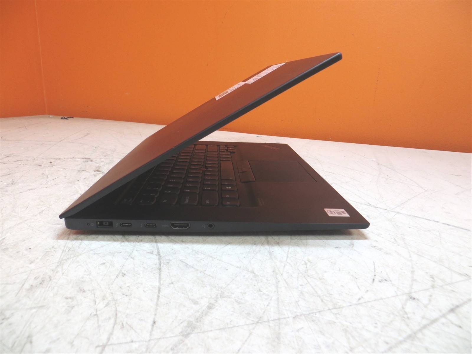 Scratched LCD Lenovo ThinkPad X1 Extreme Gen 3 Intel i7-10850H 2.7GHz 32GB 1TB