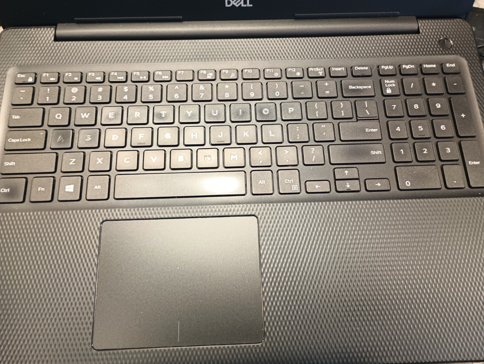 9123 Inspiron 3585 w/charger.Ryzen 3.16GB.256GB SSD.15.6″ Touch.Radeon Graphics