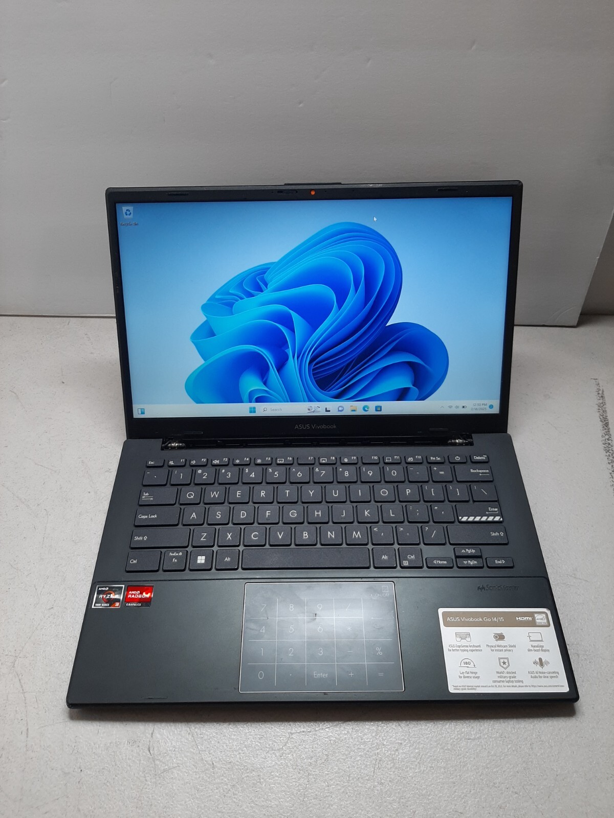 Asus VivoBook Go E140FA RYZEN 3 7320U 4GB RAM 256B SSD Win 11 #97
