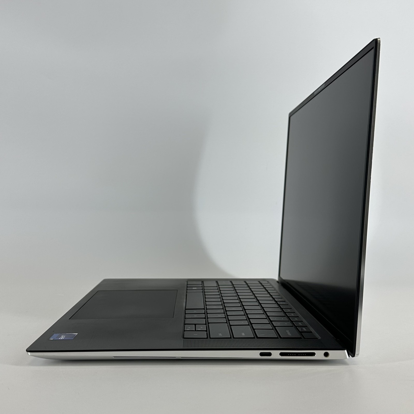 Dell XPS 15 9520 FHD+ 2.5 GHz i9-12900HK 32GB 1TB SSD NVIDIA RTX 3050 Ti Good