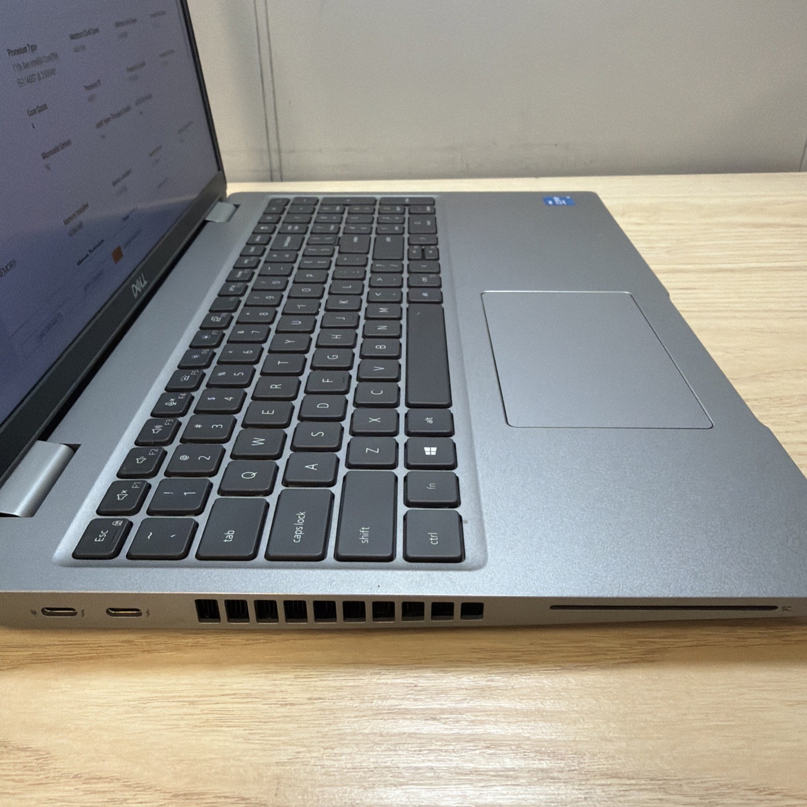 Dell Latitude 5520 i5-1145G7 16GB 512GB SSD 15″ FHD Win11