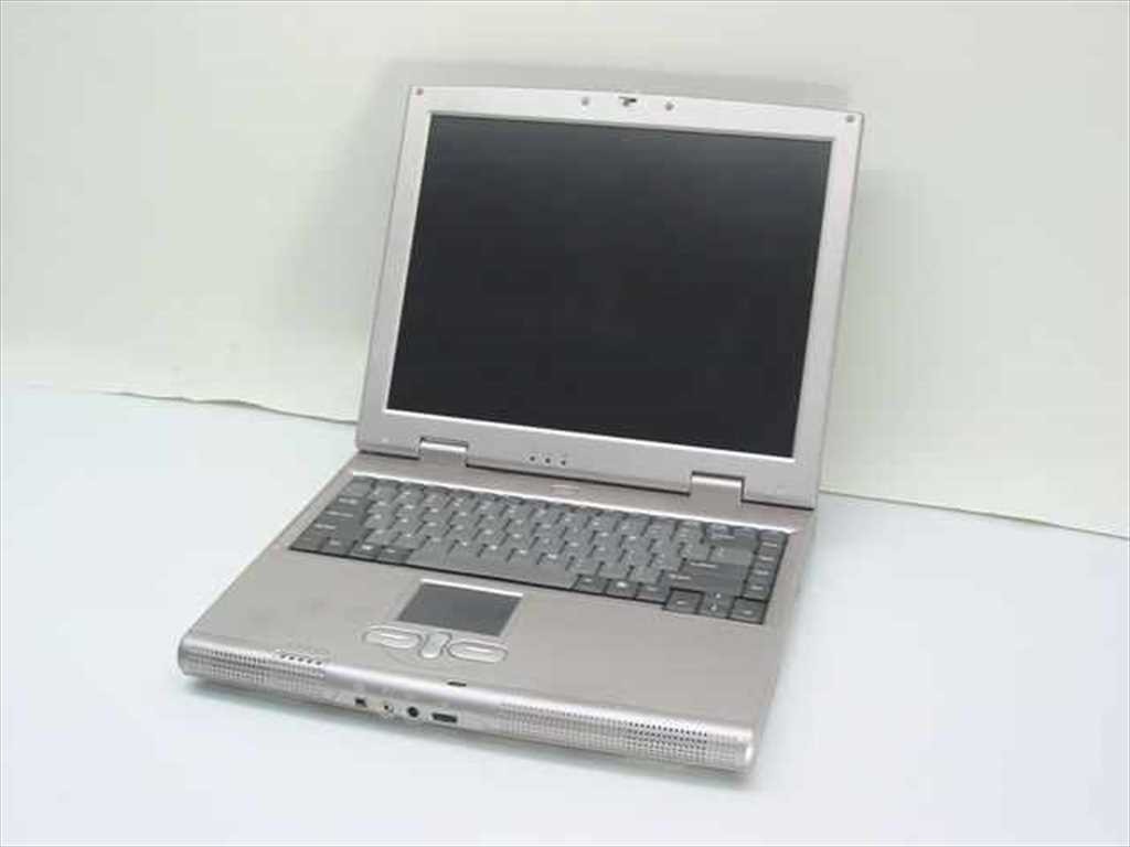 Jetta 7860 AMD Athalon XP1500+ 256 MB Ram 20GB HDD CD 15″ LCD Laptop