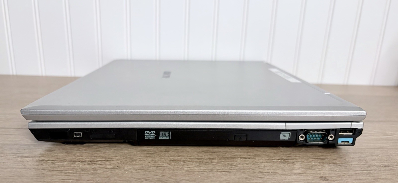 Vintage Samsung P55 – 15” Laptop – Runs Windows 2000 Professional Tested Works