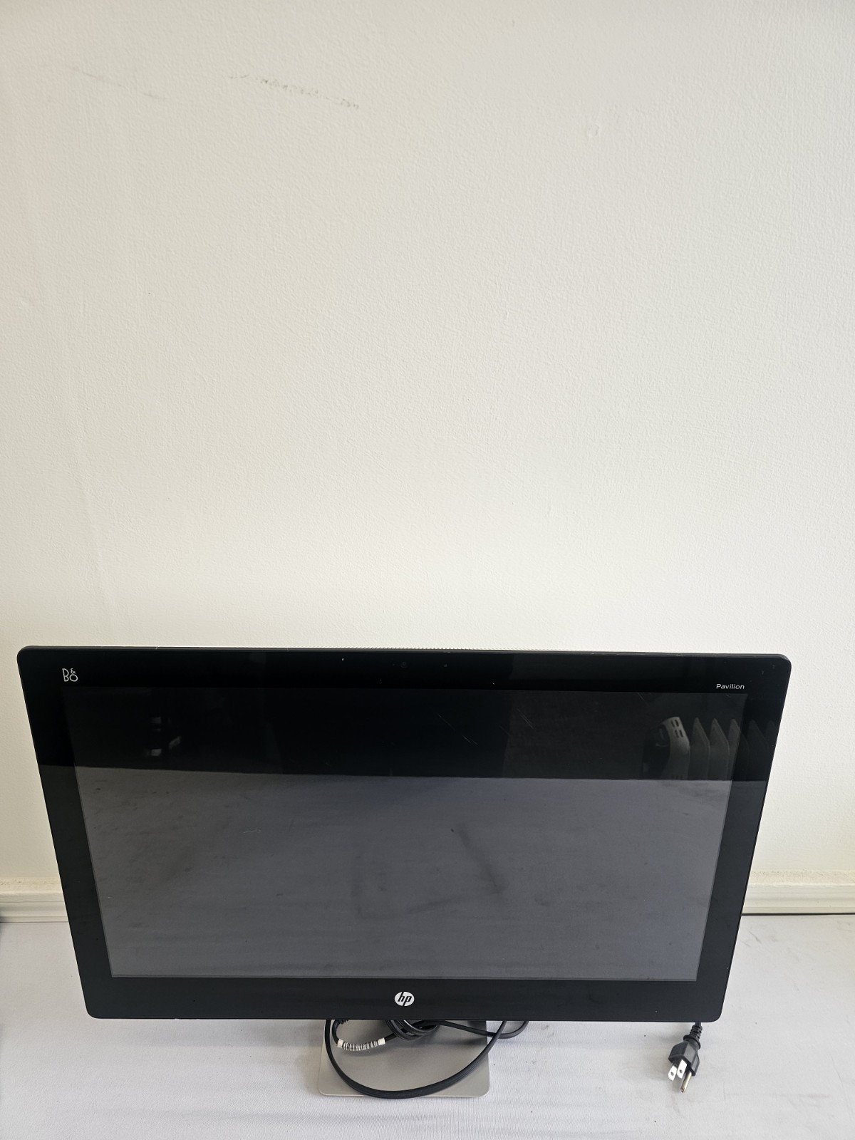 HP Pavilion Aio 23-Q012 All-In-One – AMD A8-7410 – 4GB RAM – 1TB SSD – Win 10