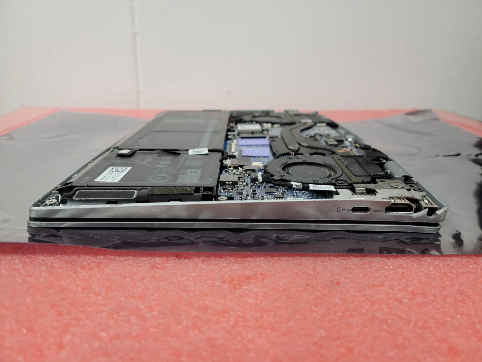 Dell Latitude 3320 i5-1135G7@2.4GHz 8GB RAM *NO COVER/SSD/OS/AS IS* | LP498