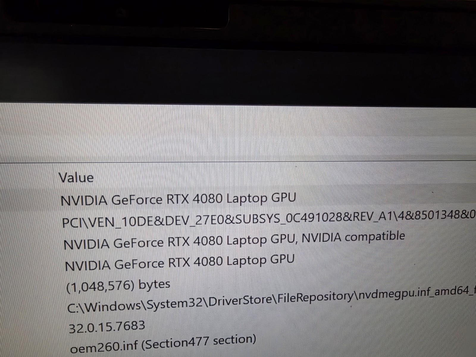 Dell Alienware M18 R1 QHD+ 2.2 GHz i9-13900HX 16GB 1TB RTX 4080 + Backpack