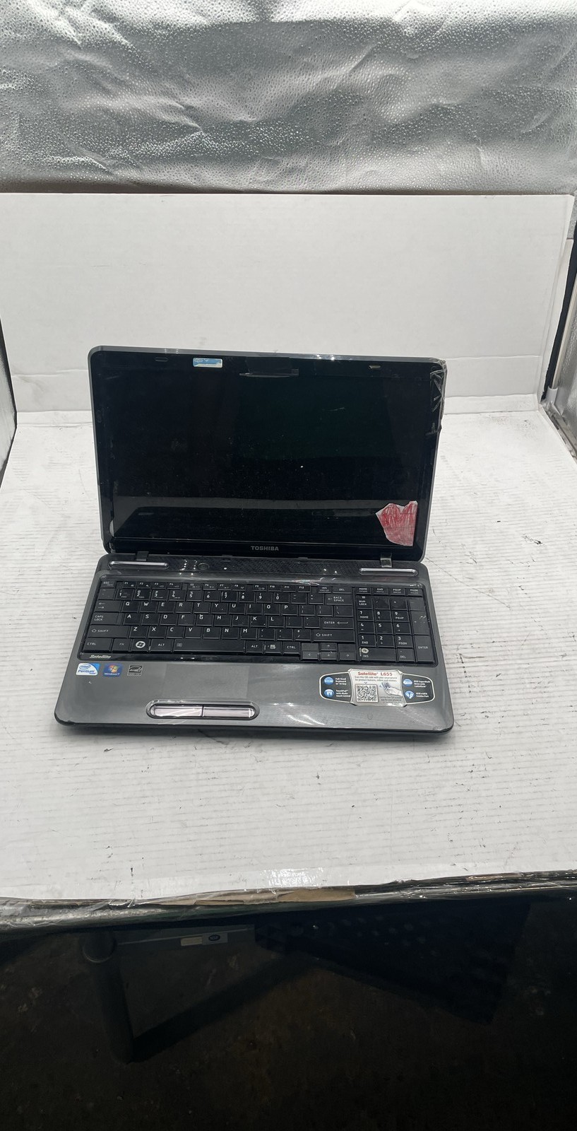 Toshiba Satellite L655-S5101 15.6″ Laptop Intel Pentium PSK2CU-01Y01U For Parts