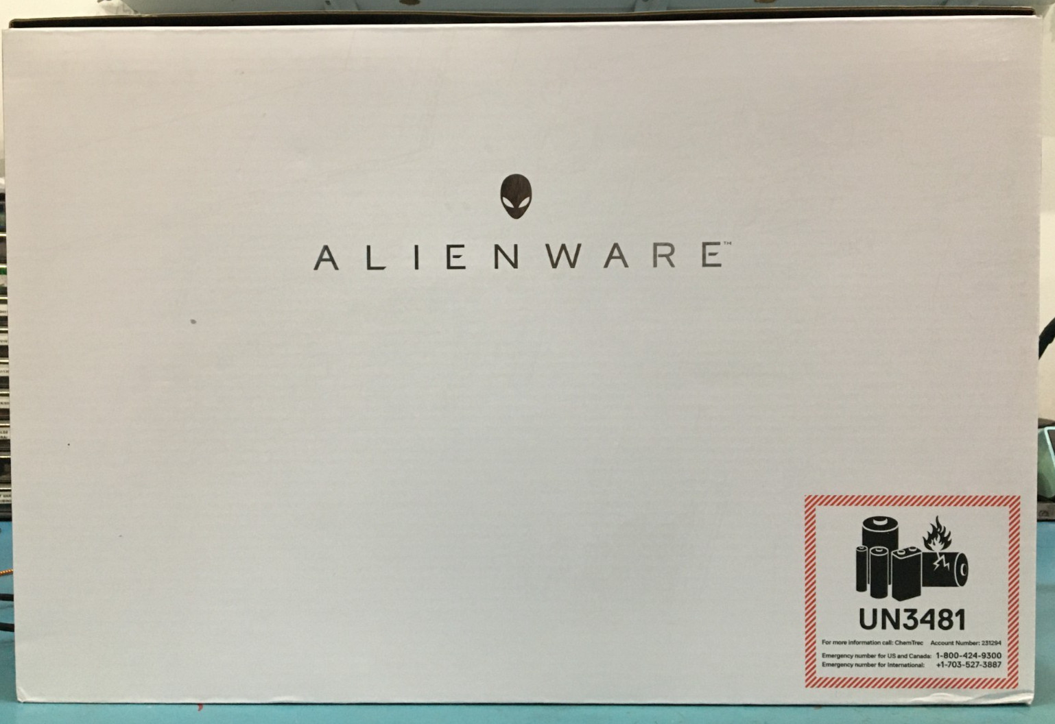 New Alienware M18 Model P51E Reg Type P51E002, Service Tag: 7D0HPX3 AMD Laptop