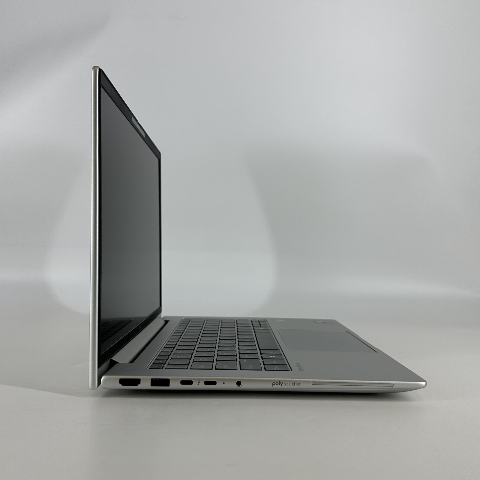 HP Elitebook 6 G1i 14 FHD+ 2.0 GHz Ultra 5 235U 16GB 512GB SSD Excellent