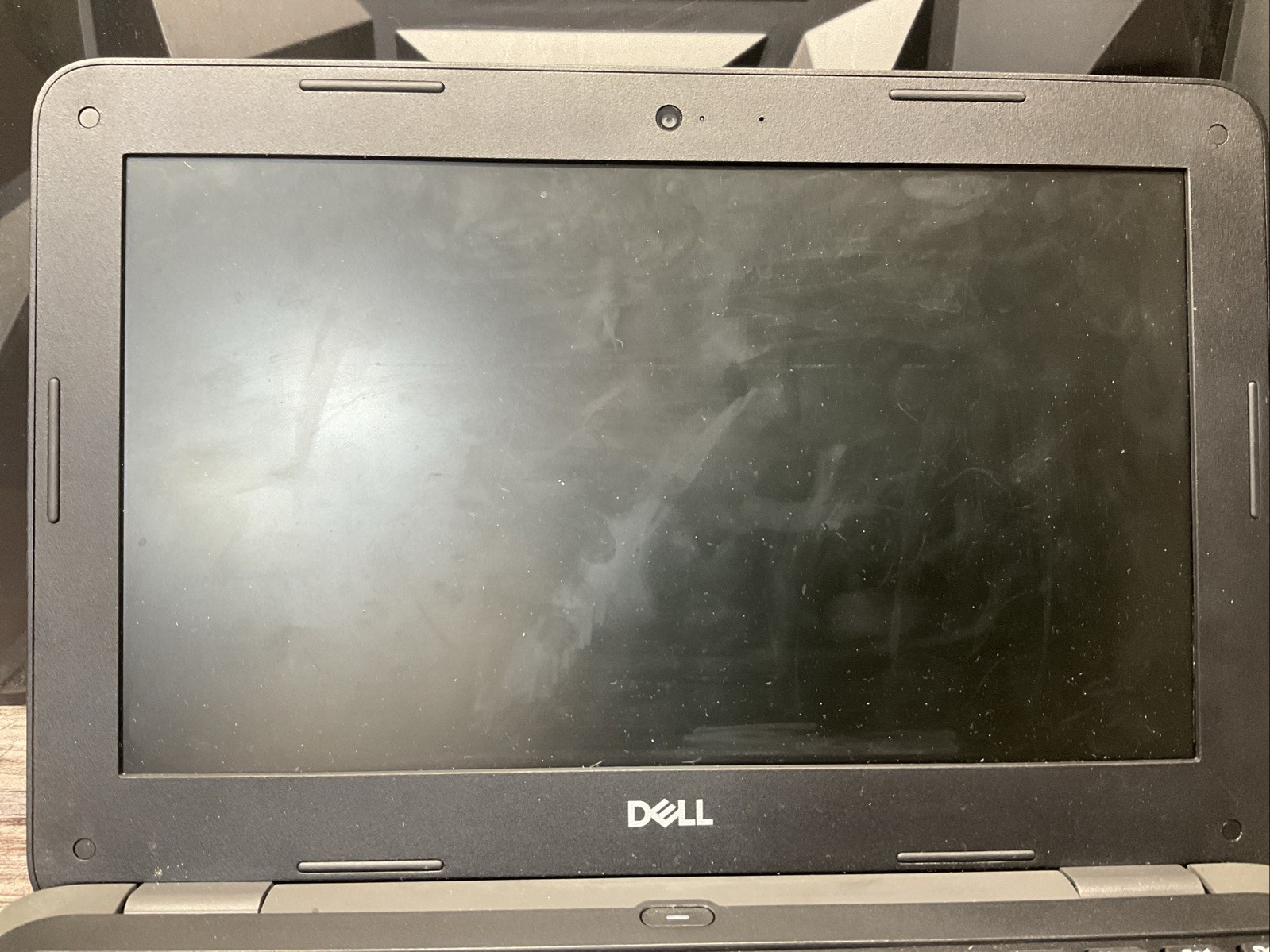 Dell Latitude 3190 / Windows 11 Pro / 64GB Storage / BIOS Unlocked / C5
