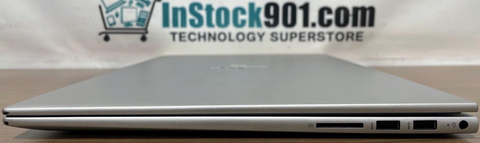 HP Envy Laptop 17.3 Iris Xe Graphics i7-1195G7 2.90GHz 16gb RAM 512gb SSD READ!!