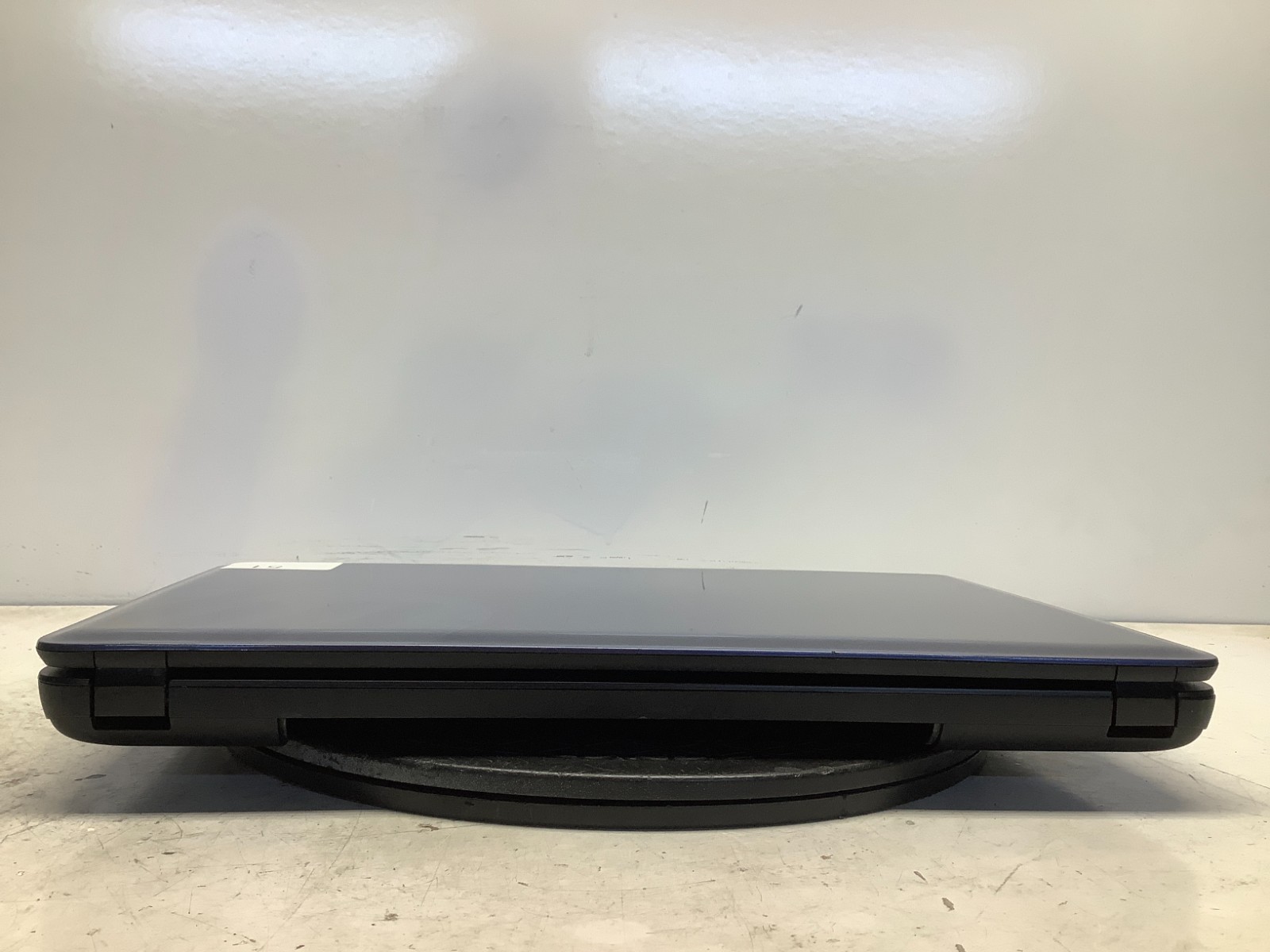 HP 2000-2B09WM AMD E-300 1300MHz 2 GB NO HDD