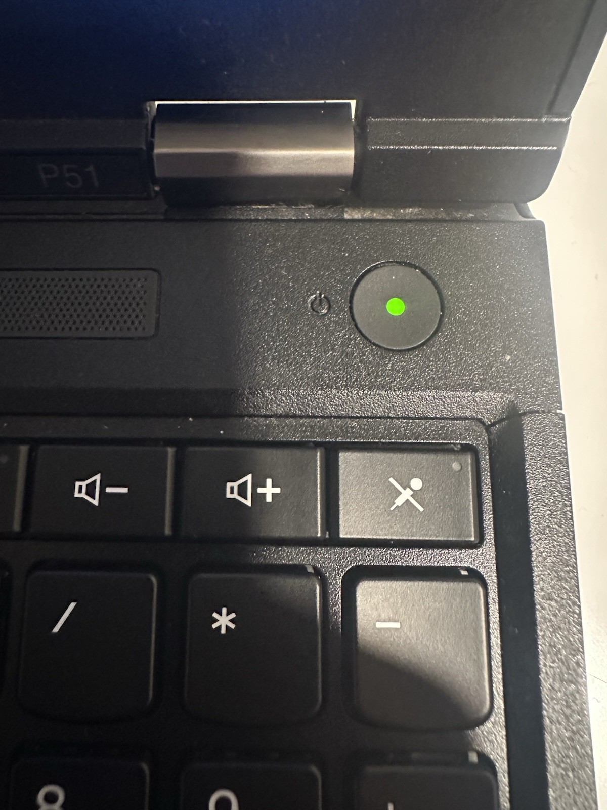 Lenovo ThinkPad P51 – 15.6in , 500GB SSD , 16GB RAM – Great Condition