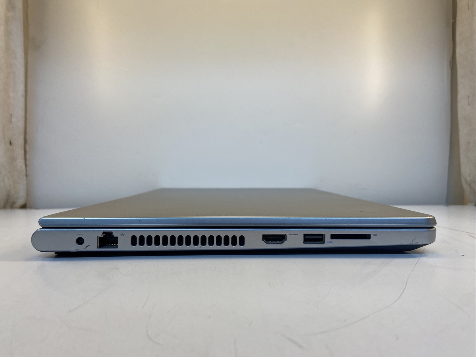 Dell Inspiron 15-5000 AMD A8 4GB RAM No HDD *No Power*