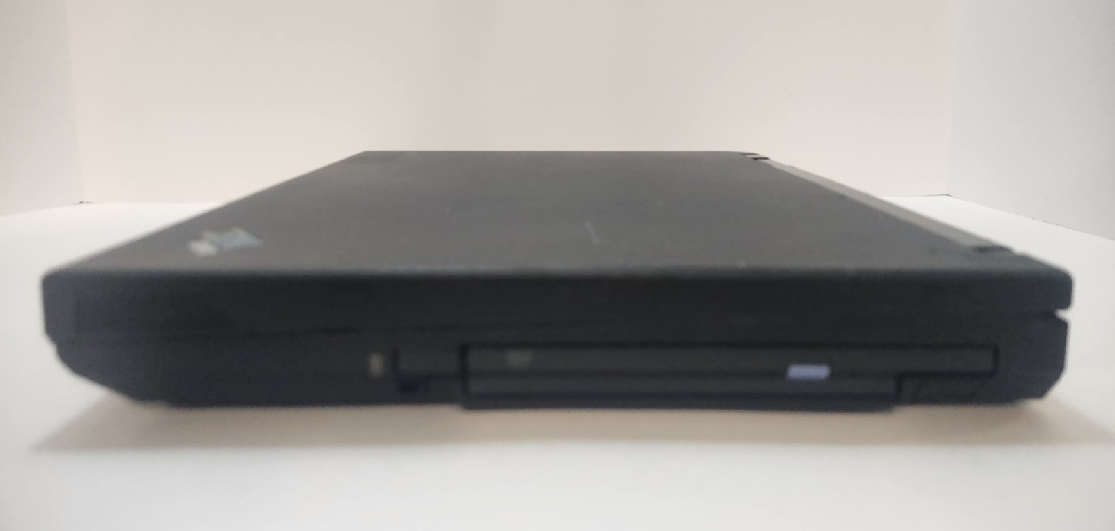 IBM ThinkPad T30 2366-81U Laptop Pentium 4-M 1.8GHz 256MB 40GB Windows 2000…