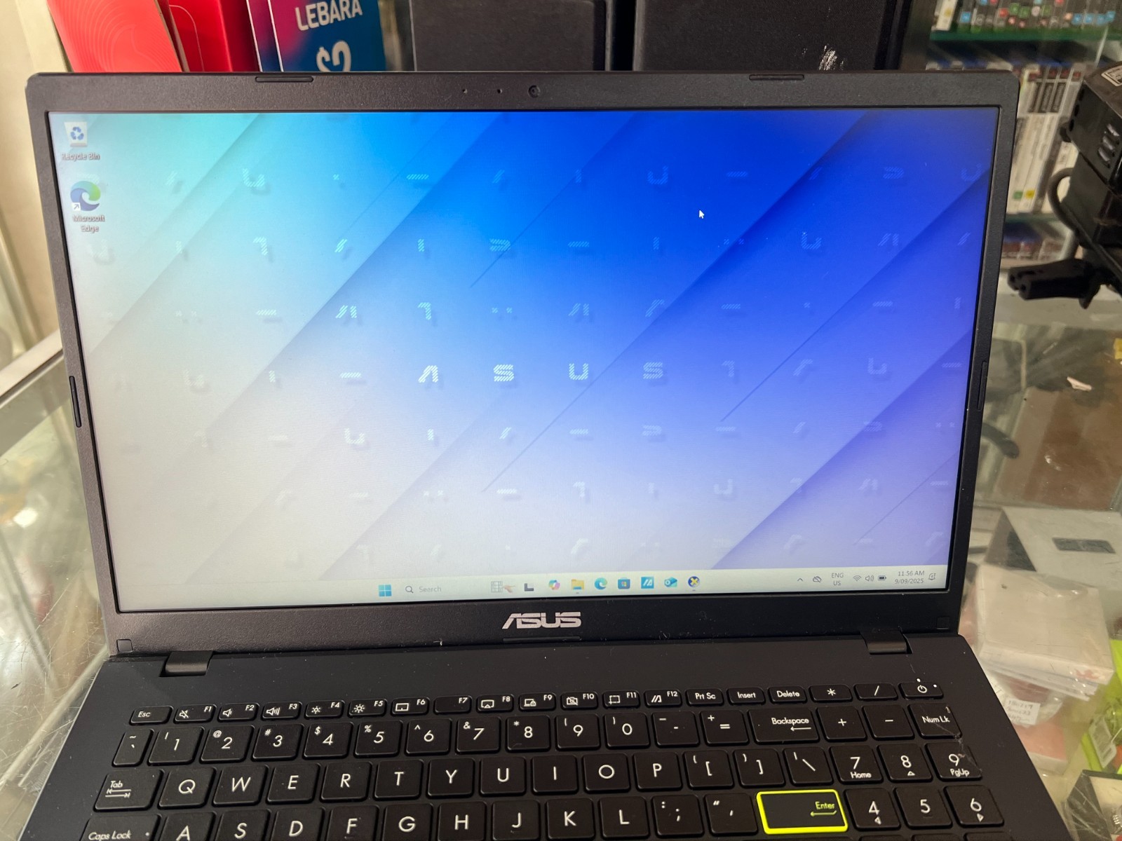 ASUS VIVOBOOK GO 15 E510K WINDOWS 11 HOME 128GB SSD 4 GB RAM / 15.6″