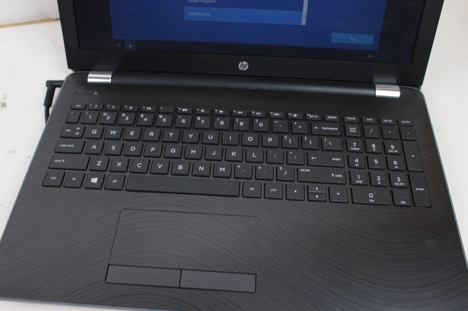 CASE DAMAGE HP Laptop 15-BW0XX AMD A10-9620P 8GB RAM 256GB HDD w/ OS