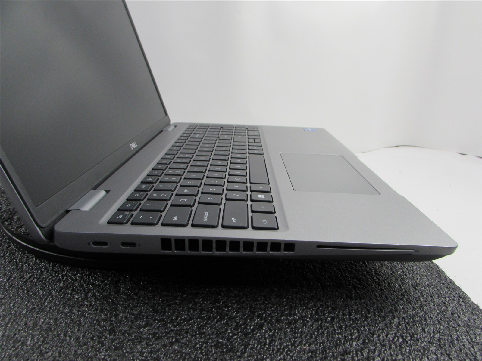 DELL LATITUDE 5531 1920X1080 FHD I7-12800H (14 CORES 1TB SSD 32GB RAM NO O.S/BAT