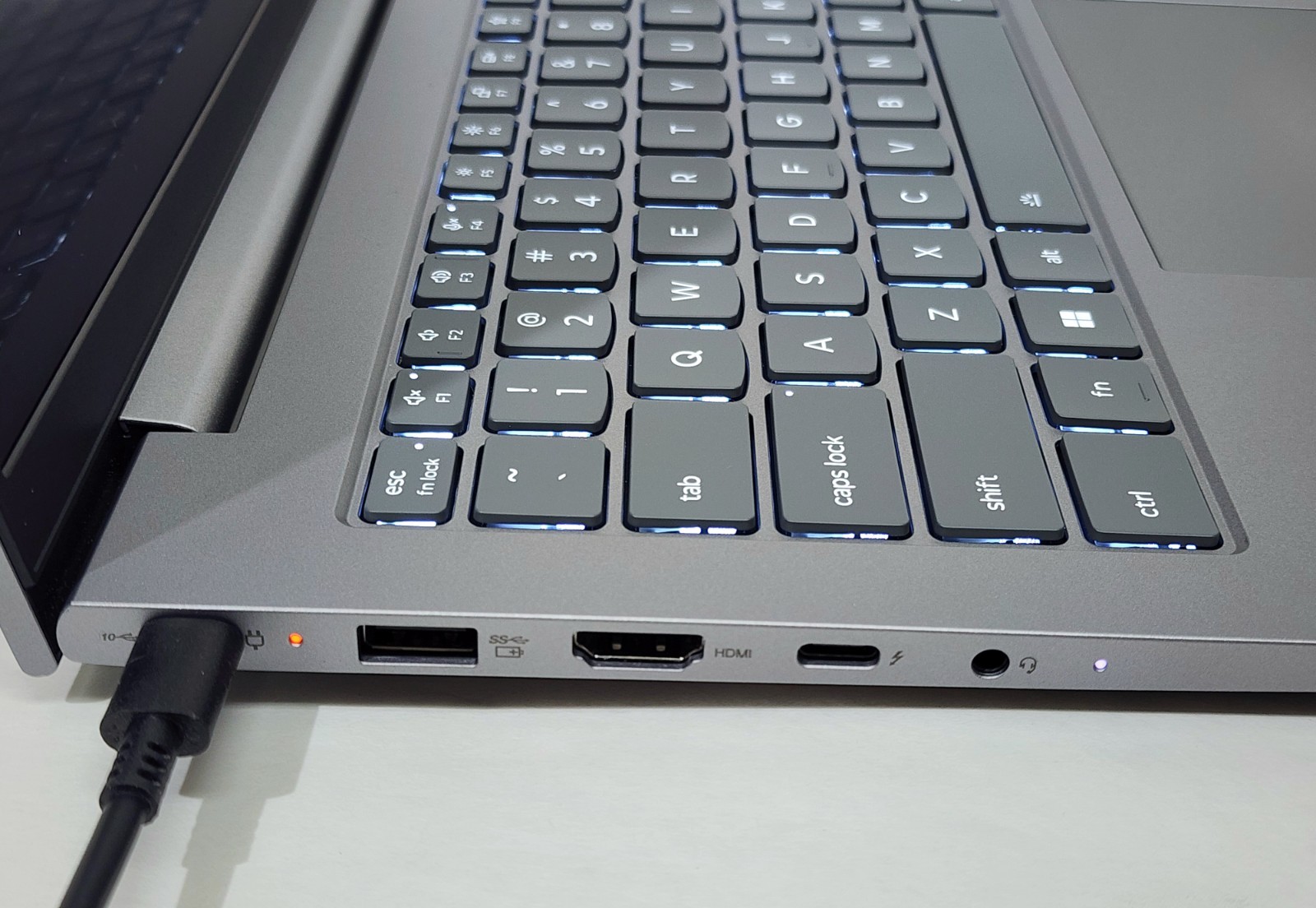 *TOUCH ISSUE*Lenovo ThinkBook 14 G8 IRL 14″Touchscreen Core7-240H(NO RAM,SSD,AC)