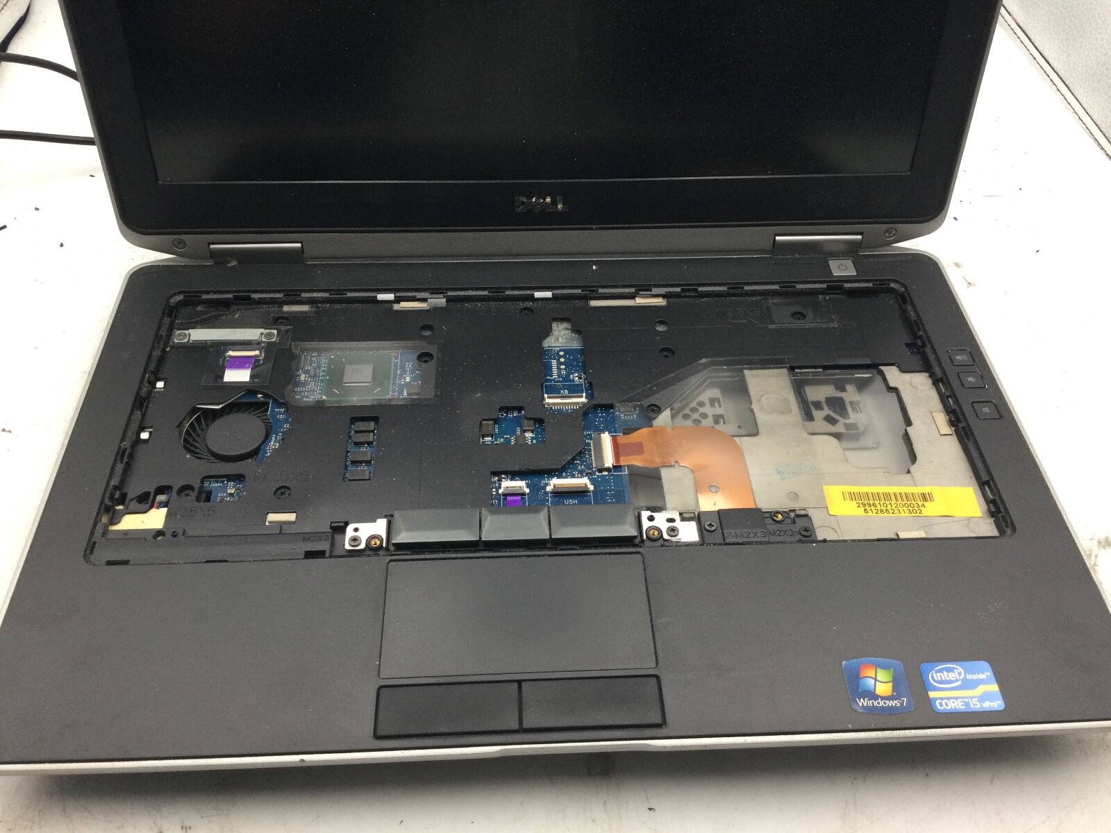 DELL LATITUDE E6330 – FOR PARTS – INTEL CORE I5 – NO RAM – NO KEYBOARD- READ -BB