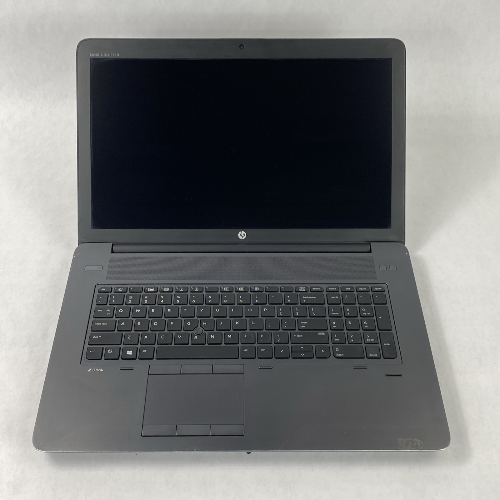 HP ZBook 17 G3 Xeon E3 1535M v5 2.90 GHz 16 GB RAM 17.3″ No Battery No HDD No OS