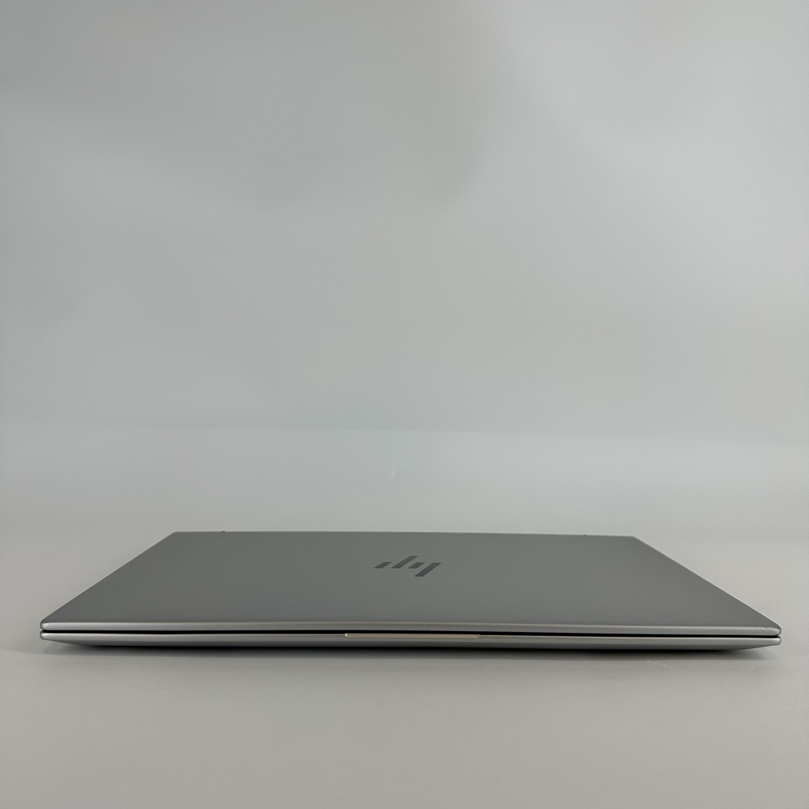 HP Envy 17 Silver FHD TOUCH 2.4 GHz i7-13700H 16GB 1TB SSD Very Good FRAME SPLIT