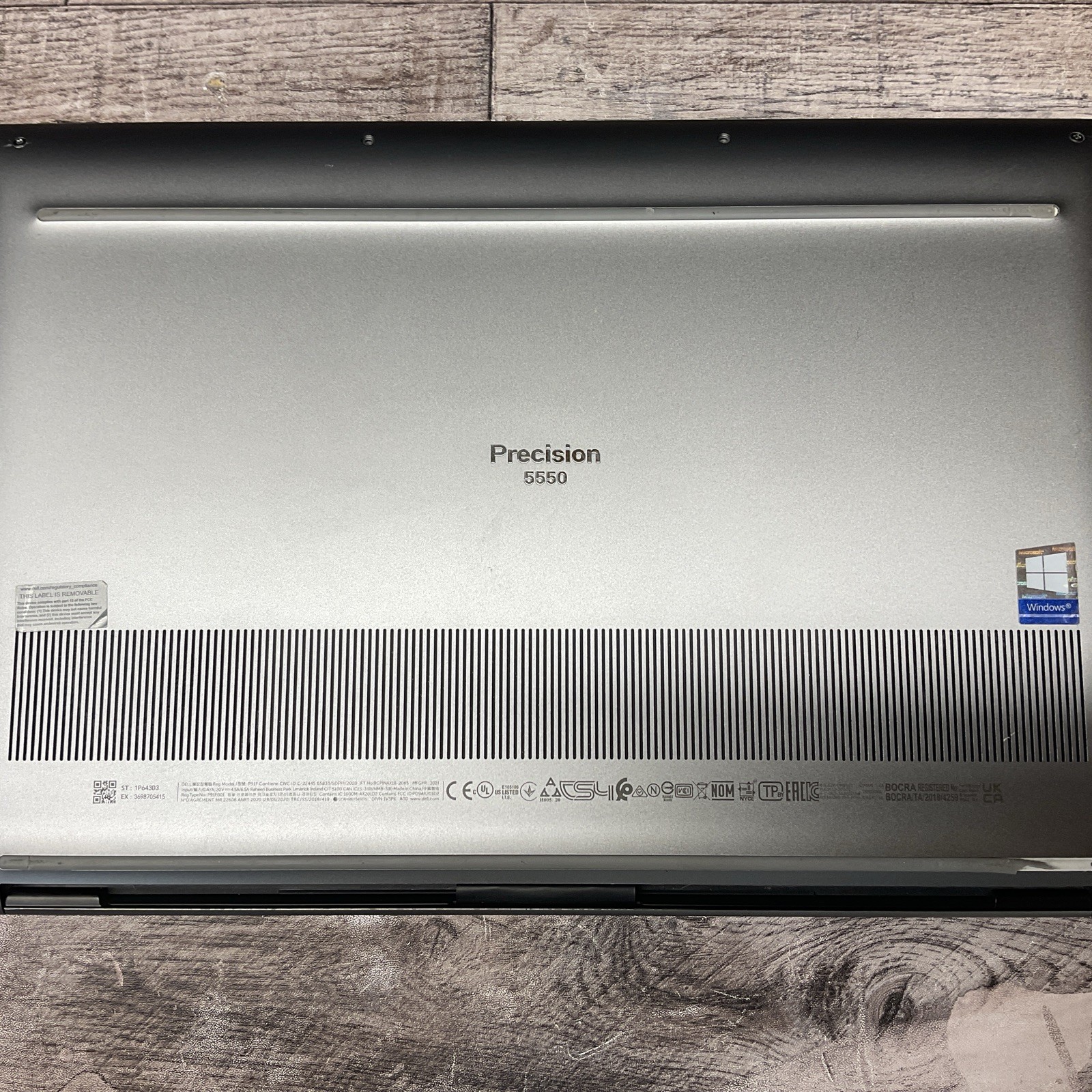 Dell Precision 5550 / i7 10th Gen / Quadro T2000 4GB / 256GB SSD / 60F