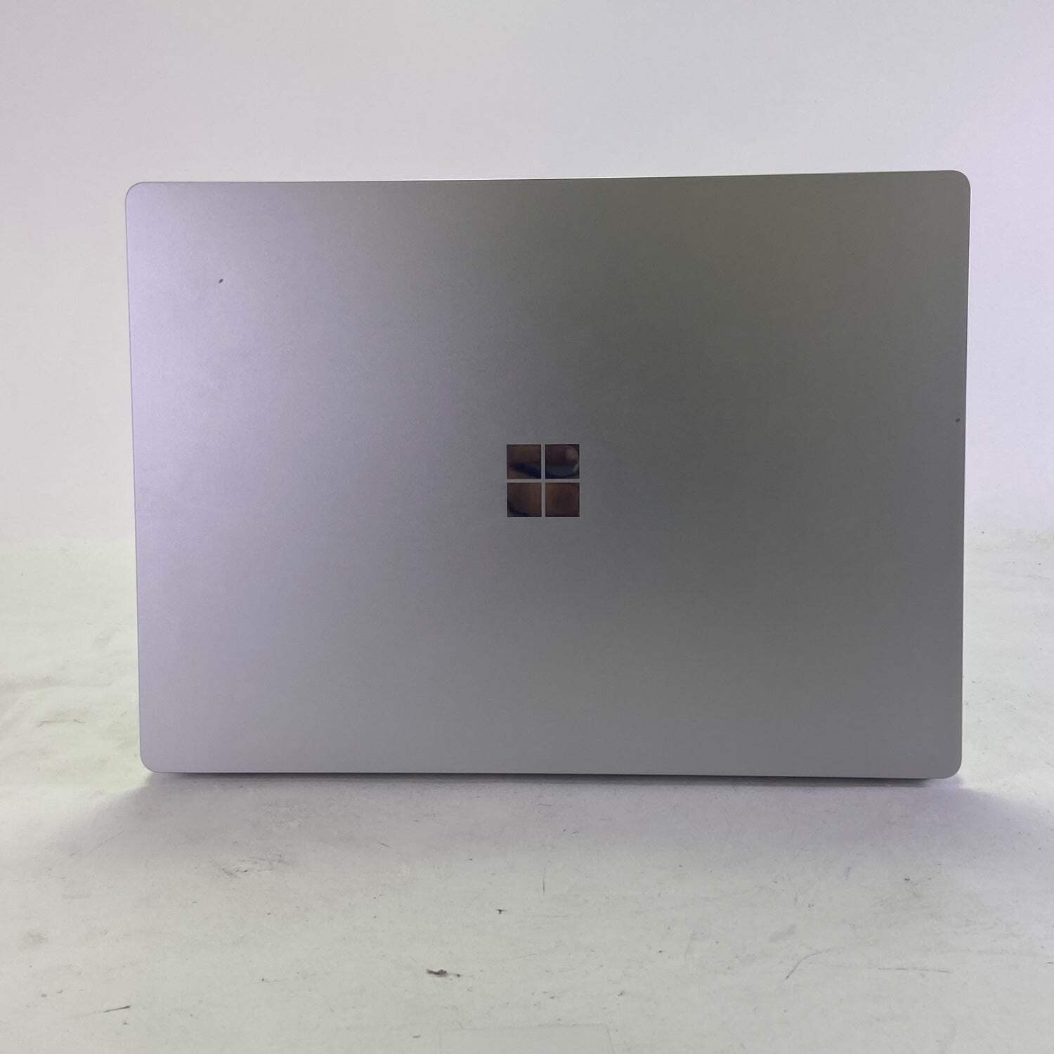 Microsoft Surface Laptop 5 1979 15″ i7-1255U 2.6GHz 8GB RAM 256GB SSD