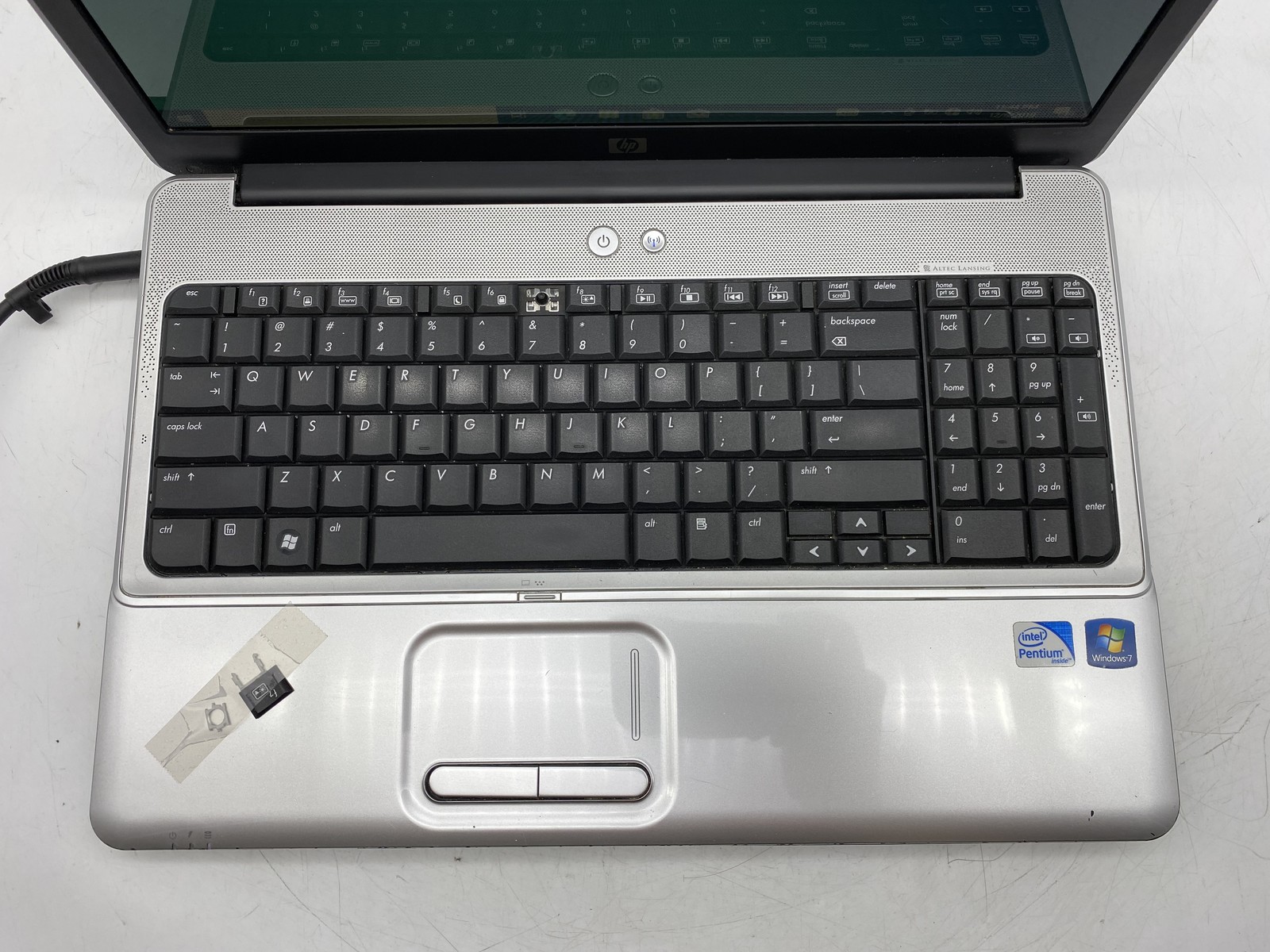 HP G60 NoteBook Laptop Intel Pentium T4300 2.1GHz 3GB RAM 320GB HDD W10P