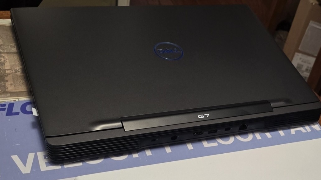 Dell G7 7790 Gaming Wi-Fi7 i7 FHD 144hz 32GB RAM + Nvidia RTX 2080 8GB GDDR6 NEW