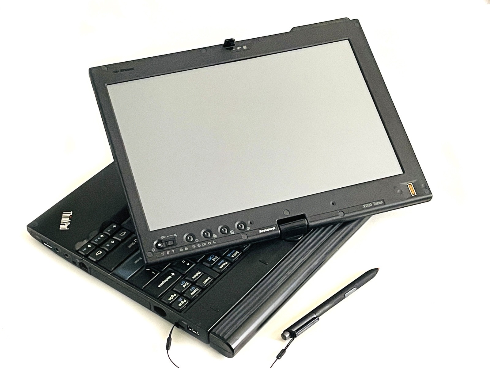 Lenovo ThinkPad X200 Tablet C2D 240SSD 8GB RAM, Linux Mint – GOOD
