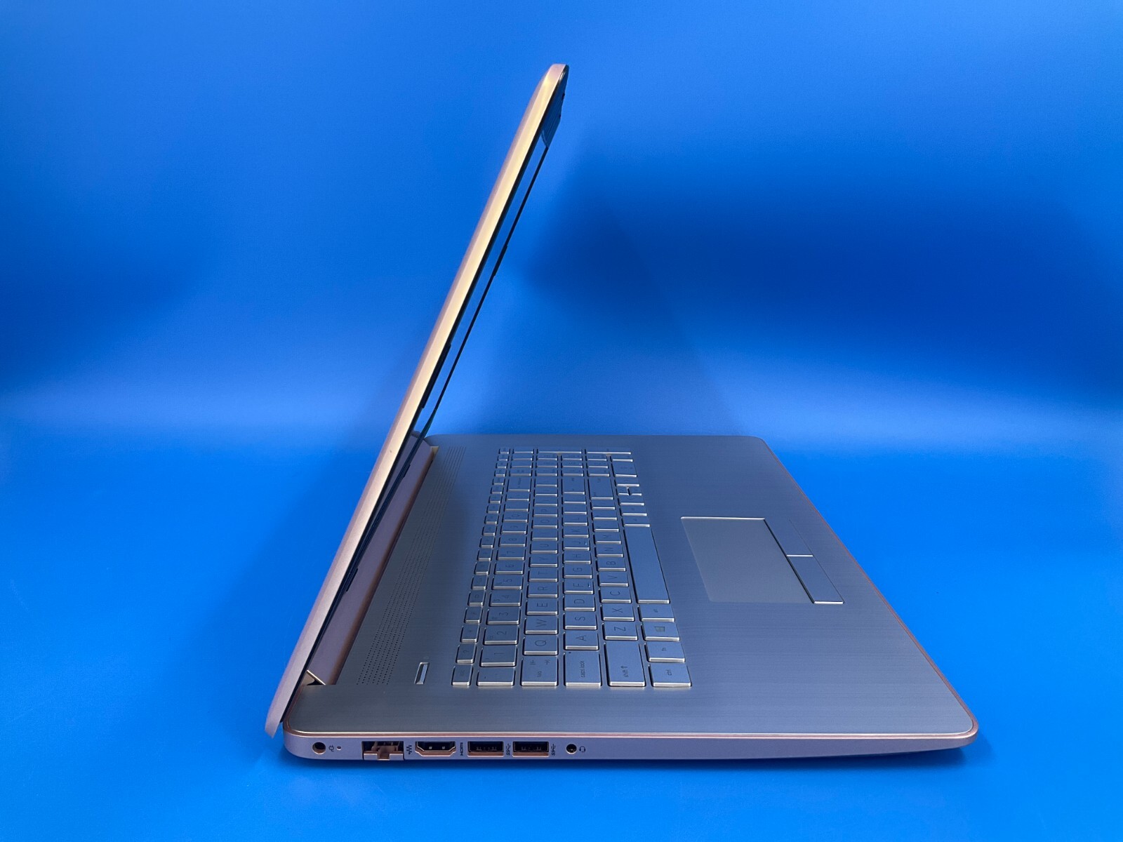 HP Laptop 17-by4000ds i5-1135G7 8GB 256GB BT4.2 WiFiAC 17.3W W11H Rose 4L2P9UA#A