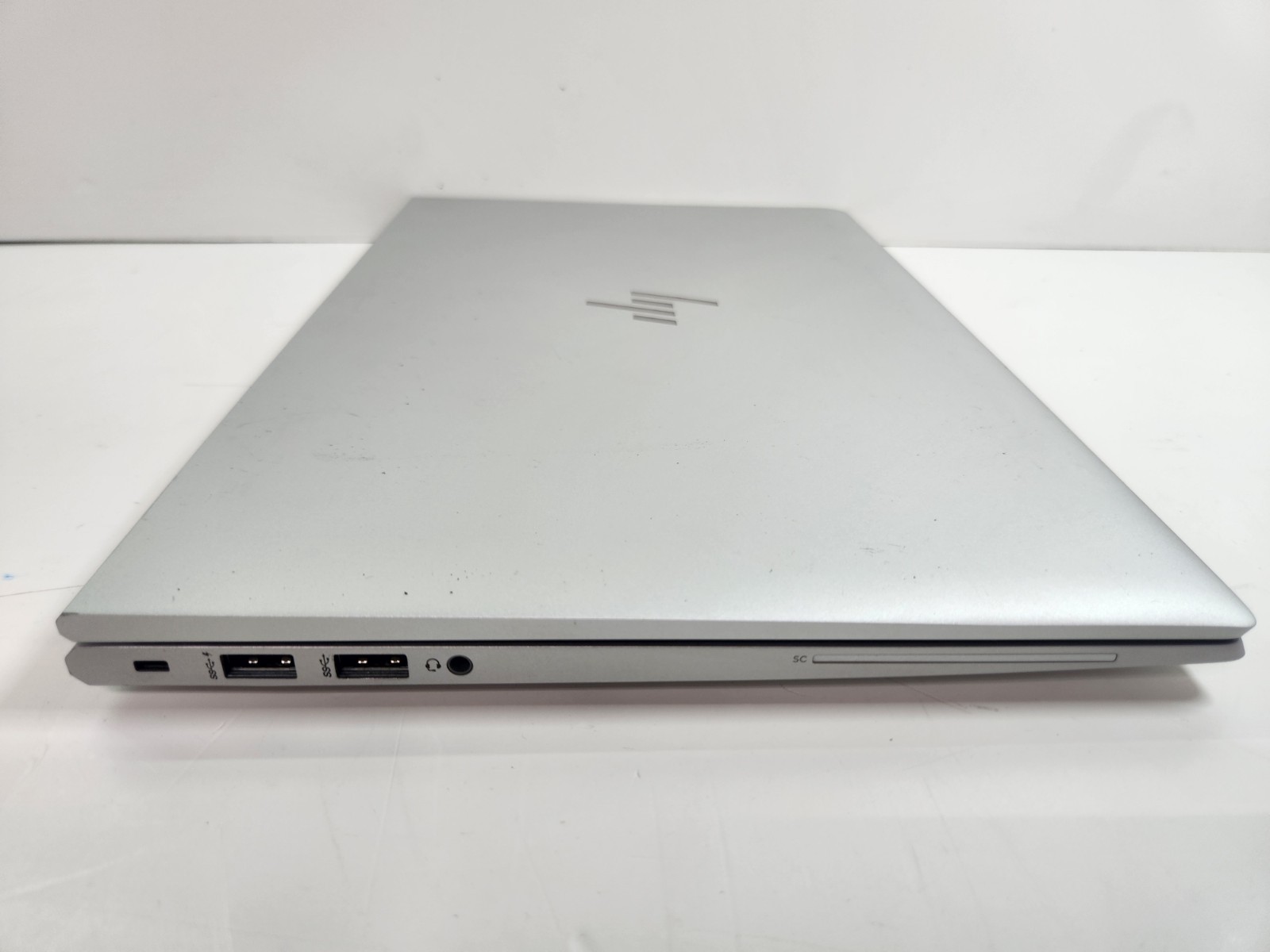 HP ELITEBOOK 840 G8 14″ i7-1185G7 16GB RAM 256GB NVMe WINDOWS 11 PRO GRADE B-