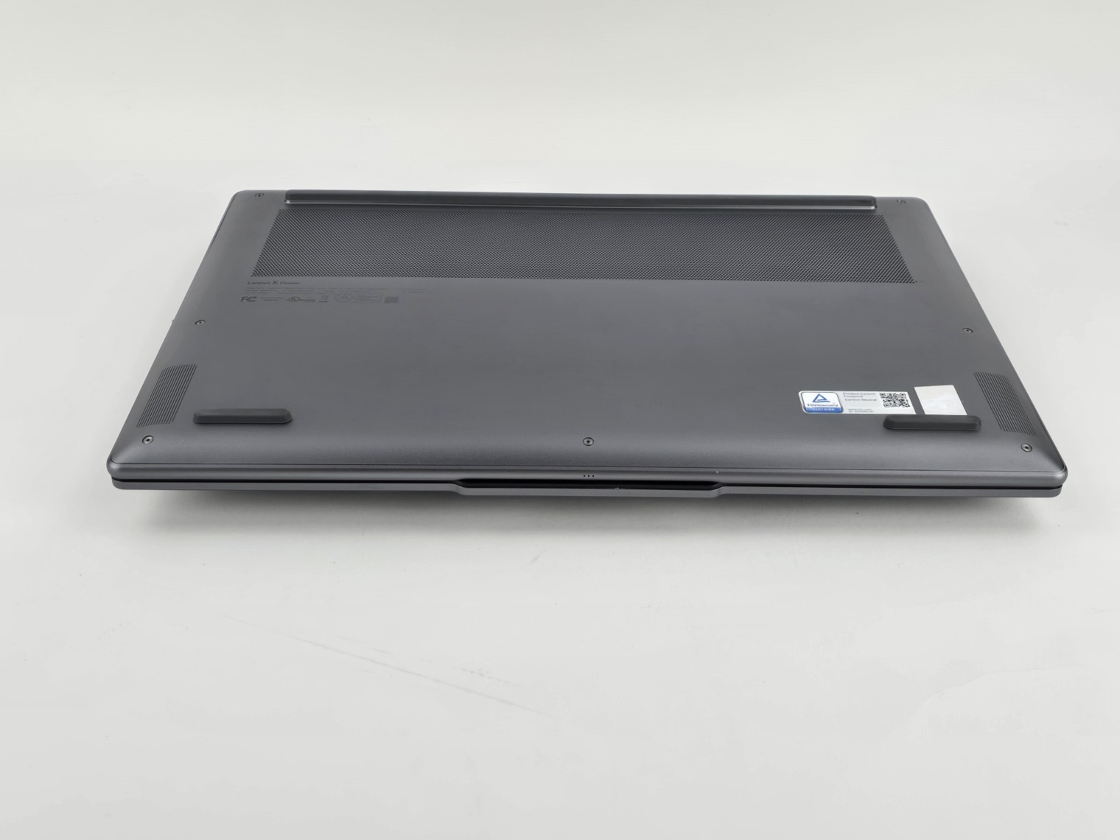 Lenovo Yoga Pro 9i 16″ 3.2K Ultra 9 185H 32GB 1TB SSD RTX 4050 – Used – READ
