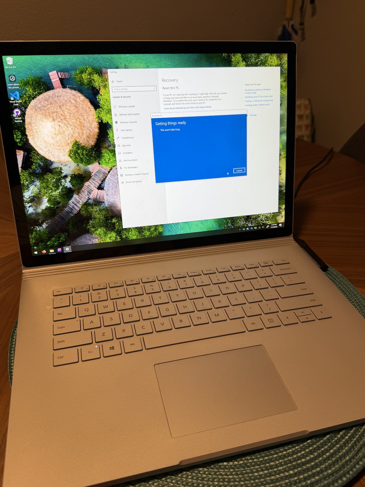 Microsoft Surface Book 2 i7 16GB RAM 512GB SSD